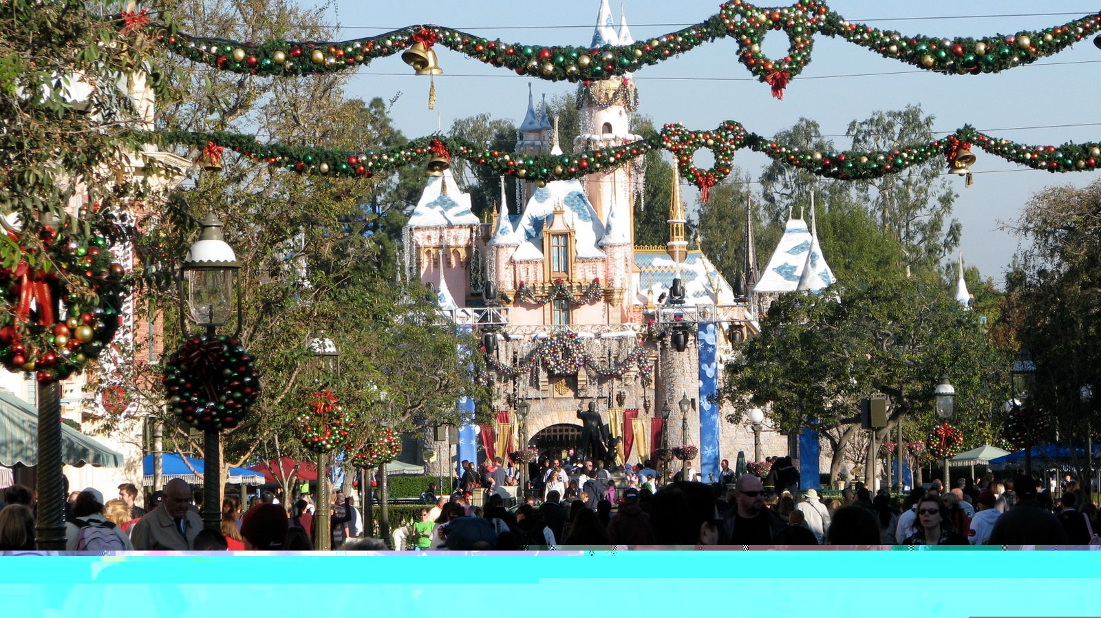 A Disneyland Holiday Between Christmas and New Year's
